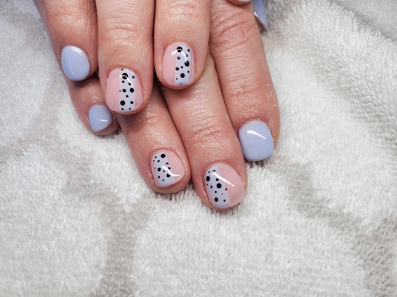 Serendipity Studio, beauty salon in Grants Pass, OR, photo 2 of 10