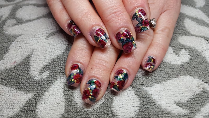 Serendipity Studio, beauty salon in Grants Pass, OR, photo 4 of 10
